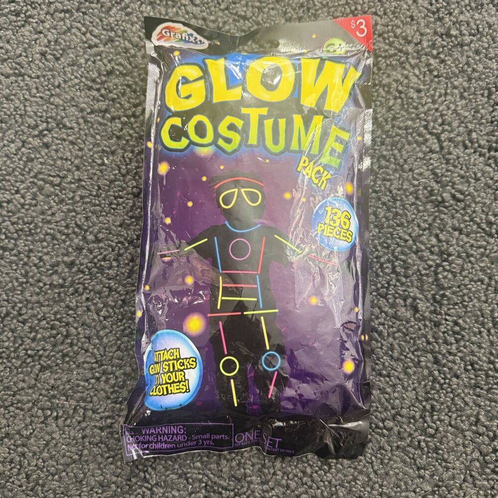 Grafix Glow Costume Pack 136 Pieces - New